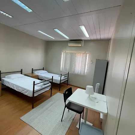 Residencial Sky Lounge ホステル