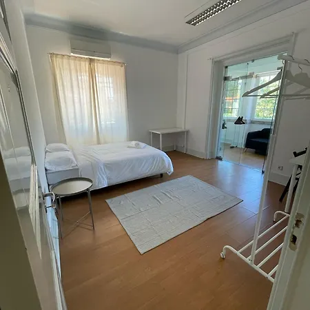 Residencial Sky Lounge אכסניה *