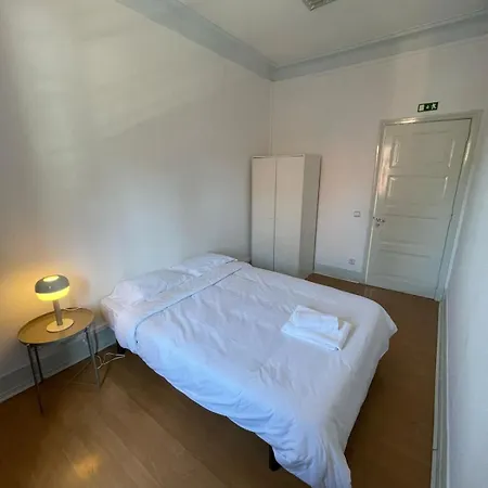 Residencial Sky Lounge Vandrarhem Lisboa