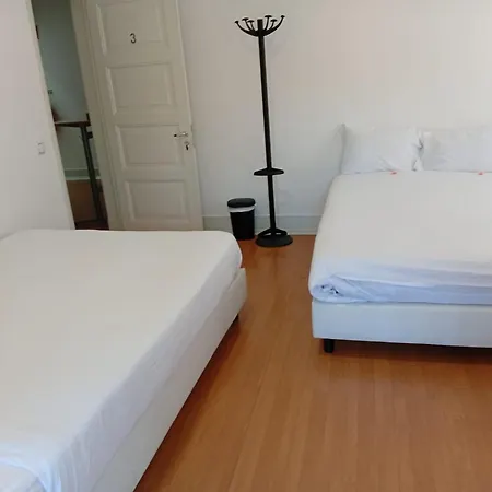 Residencial Sky Lounge אכסניה *