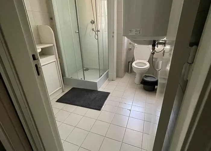 Residencial Sky Lounge Ostello *