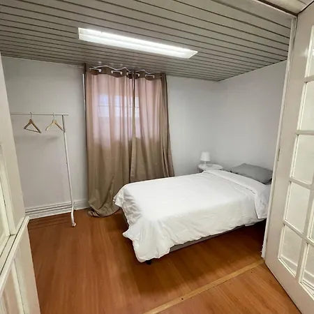 ホステル Residencial Sky Lounge リスボン